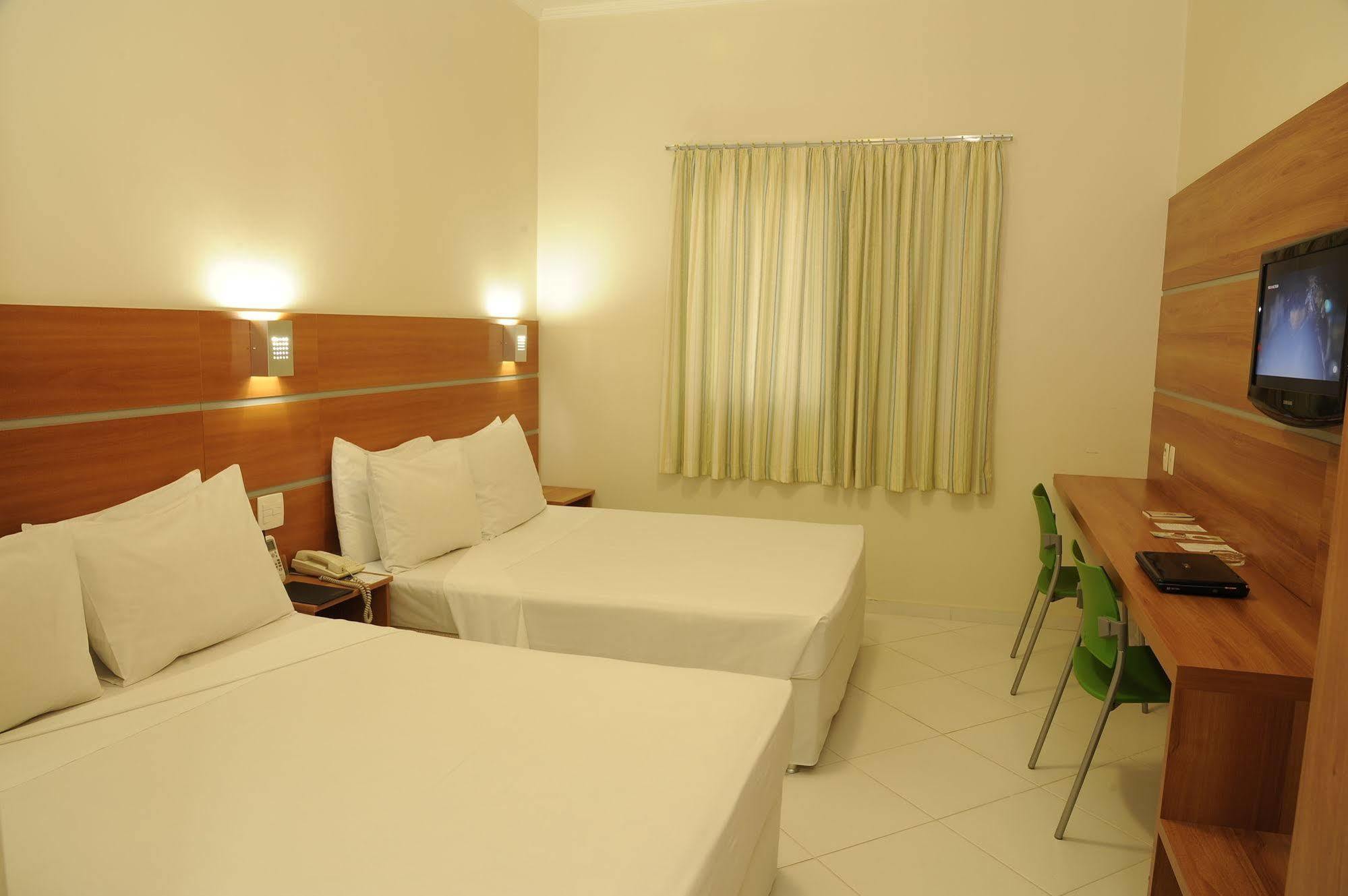 Hotel KK Itu Buitenkant foto