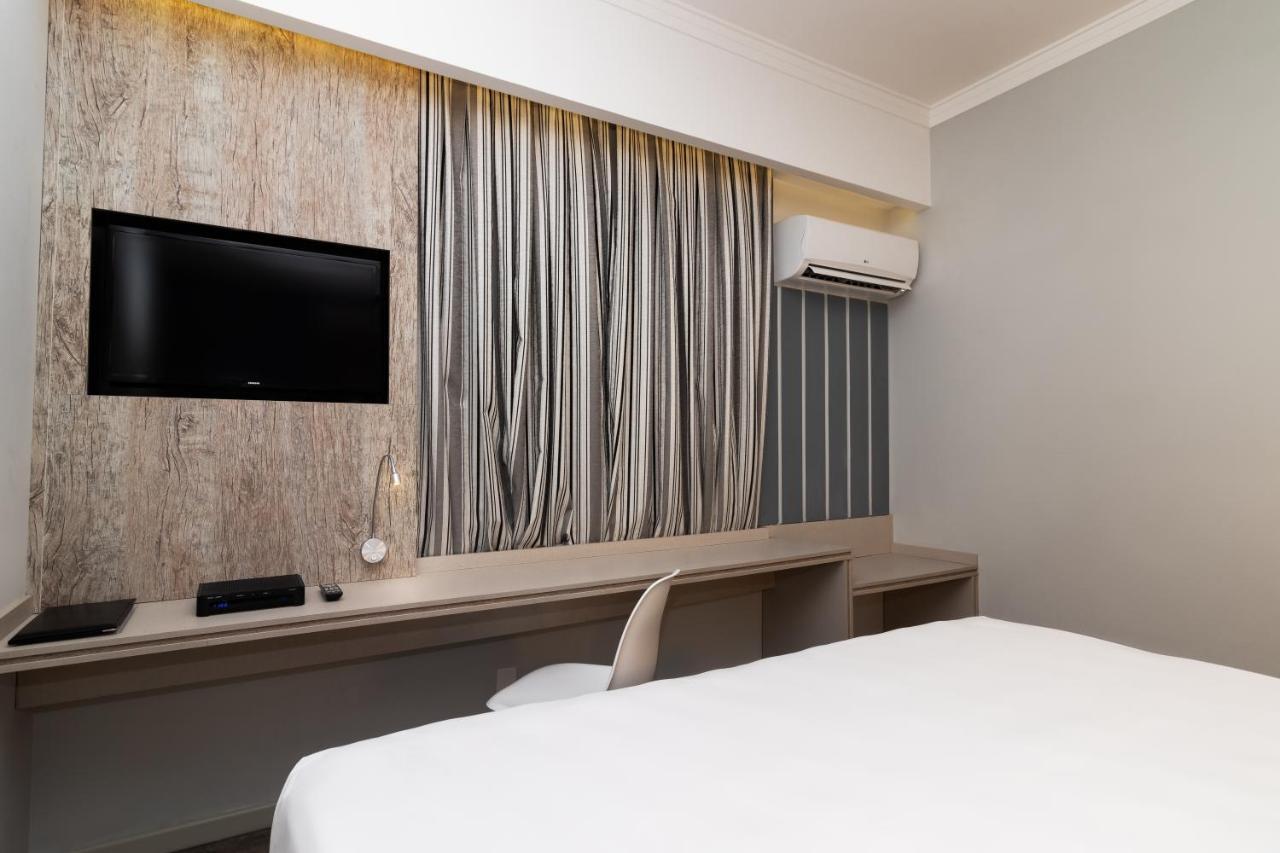 Hotel KK Itu Buitenkant foto