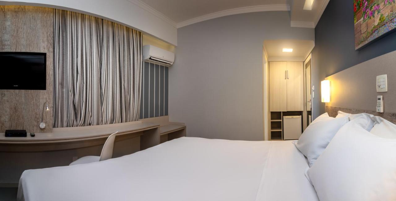 Hotel KK Itu Buitenkant foto